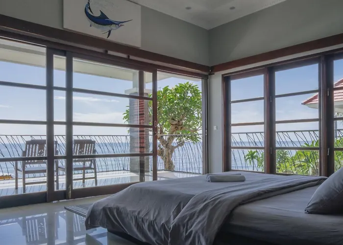 فيلة Blue Marlin 6-br Singaraja Bali *