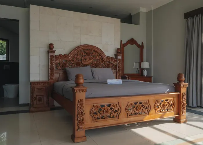 Blue Marlin 6-br Singaraja Bali *