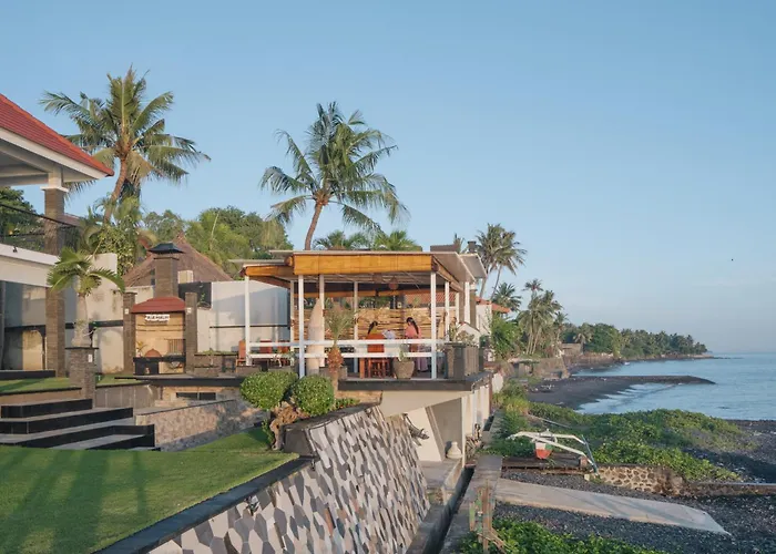 Blue Marlin 6-br Singaraja Bali فيلة