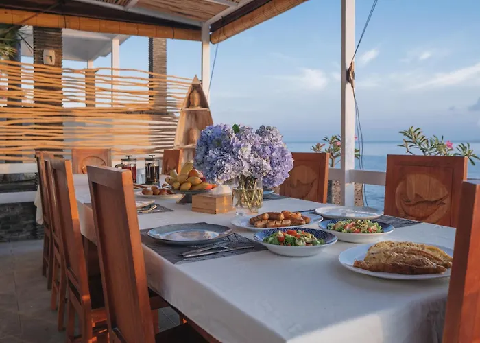 Blue Marlin 6-br Singaraja Bali فيلة *